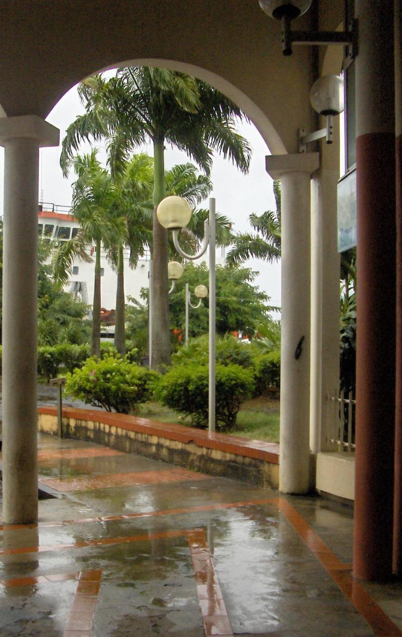 Hotel Saint John Perse Pointe-à-Pitre Exterior foto